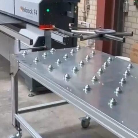 Verrijdbare werktafels met kogelpotten